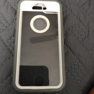 iPhone se generic otter box case with clip